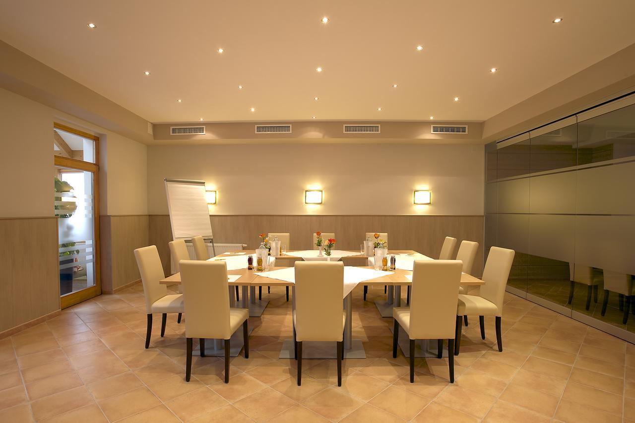 Hotel-Restaurant Schweinberger Stetten Buitenkant foto